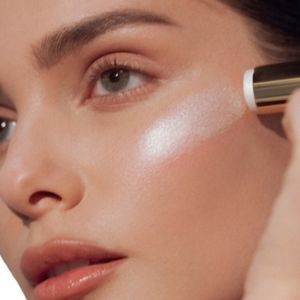 Roen Beauty Roglow Skin Stick in Glazed